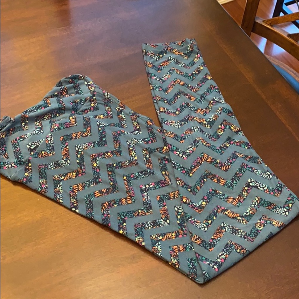 Lularoe Tall and Curvy Leggings